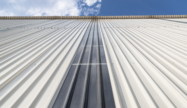 納米復(fù)合纖維瓦適用于哪些屋面？龍巖優(yōu)特工貿(mào)小編告訴您